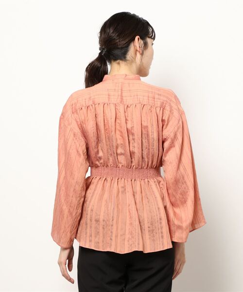 Q(キュー)の「ランダムストライプウエストシャーリングシャツ(シャツ/ブラウス・レディース・ライトグレー/ベージュ・MEDIUM)」の4枚目の写真