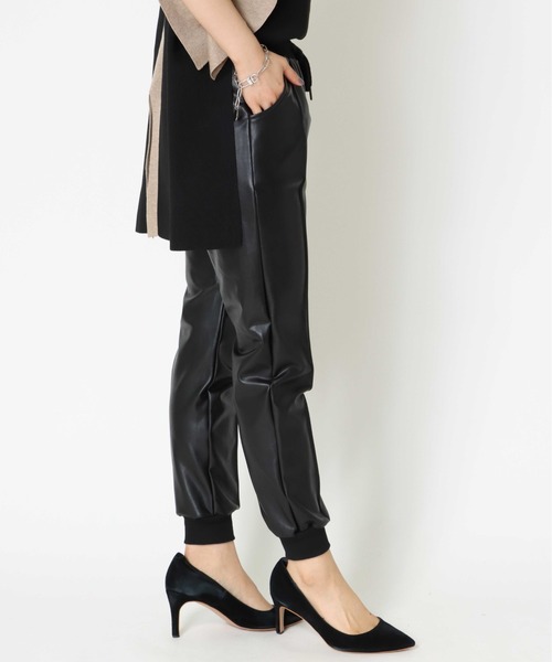 Jines（ジネス）の「フェイクレザー・ジョガーパンツ（その他パンツ・レディース・ブラック・38）」の5枚目の写真
