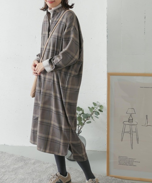 URBAN RESEARCH DOORS（アーバンリサーチドアーズ）の「TRチェックシャツワンピース（ワンピース・レディース・カーキ/ベージュ・1/0）」の8枚目の写真