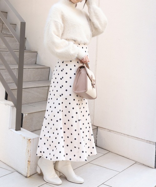 one after another NICE CLAUP(ワンアフターアナザーナイスクラップ)の「ふわふわ柔らかい着心地。ハイネックフェザーニット(ニット/セーター・レディース・アイボリー/チャコールグレー/ミント/ライトピンク・FREE)」の22枚目の写真