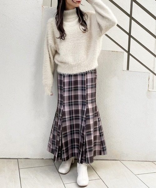 one after another NICE CLAUP(ワンアフターアナザーナイスクラップ)の「ふわふわ柔らかい着心地。ハイネックフェザーニット(ニット/セーター・レディース・アイボリー/チャコールグレー/ミント/ライトピンク・FREE)」の9枚目の写真