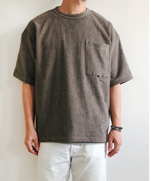 THING FABRICS(シングファブリックス)の「【THING FABRICS×Et baas】パイルショートスリーブTシャツ(Tシャツ/カットソー・メンズ・ライトグレー/ピンク/ネイビー/グレー/ベージュ・1/2)」の19枚目の写真