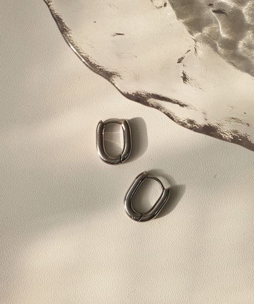 シルバー925 歪オーバルフープピアス/軽研磨仕上げ/両耳 シルバー925 Silver オーバルデザインフープピアス/軽研磨仕上げ