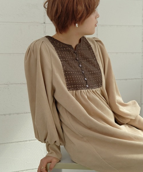 Bab(バブ)の「フロントレースフレアワンピース(ワンピース・レディース・チャコールグレー/ベージュ/カーキ・M)」の21枚目の写真