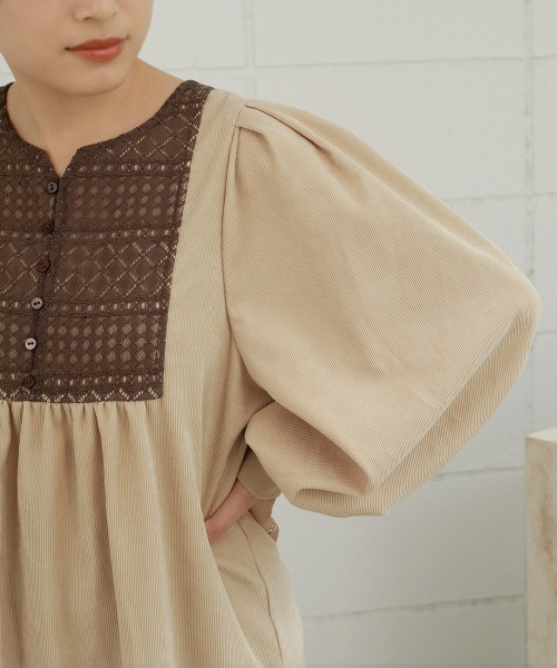 Bab(バブ)の「フロントレースフレアワンピース(ワンピース・レディース・チャコールグレー/ベージュ/カーキ・M)」の5枚目の写真