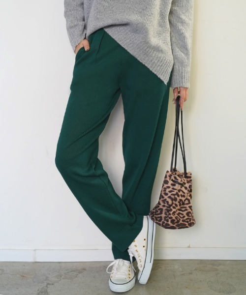 Futier land（フューティアランド）の「ウエストタックニットパンツ（その他パンツ・レディース・グレイッシュベージュ/チャコールグレー/ブラック/グリーン・FREE）」の4枚目の写真