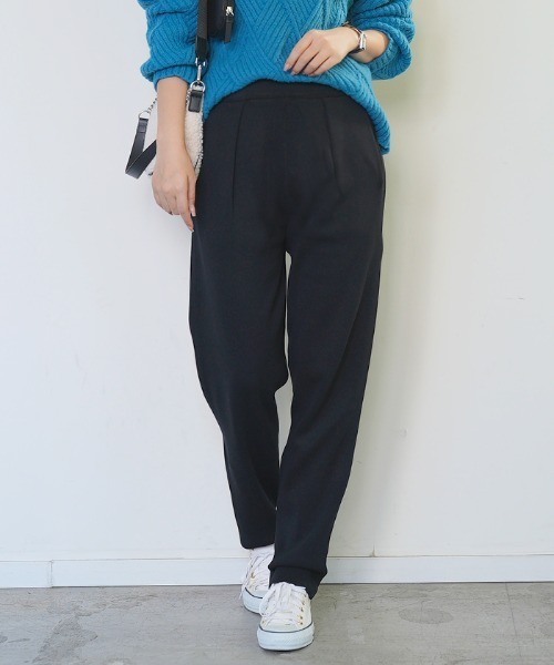 Futier land（フューティアランド）の「ウエストタックニットパンツ（その他パンツ・レディース・グレイッシュベージュ/チャコールグレー/ブラック/グリーン・FREE）」の3枚目の写真