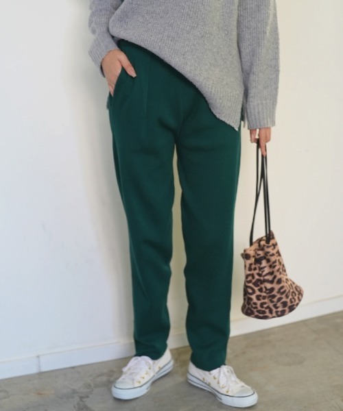 Futier land（フューティアランド）の「ウエストタックニットパンツ（その他パンツ・レディース・グレイッシュベージュ/チャコールグレー/ブラック/グリーン・FREE）」の14枚目の写真