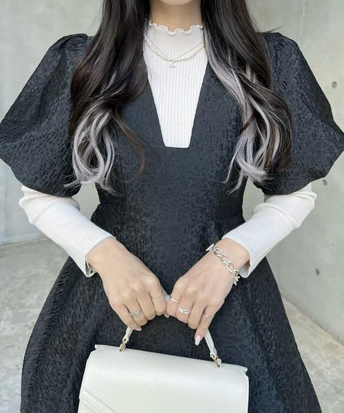 titty＆Co. PETIT by poyo（ティティーアンドコープティバイポヨ）の「【ファッションインフルエンサーPOYO×titty&Co.PETIT 】フクレジャガードバルーンワンピース（ワンピース・レディース・ブラック・SMALL/MEDIUM）」の4枚目の写真