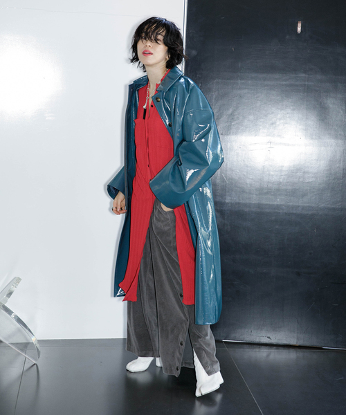 CITYSHOP(シティーショップ)の「FAUX LEATHER コート(ステンカラーコート・レディース・ベージュ/サックスブルー・38/36)」の9枚目の写真