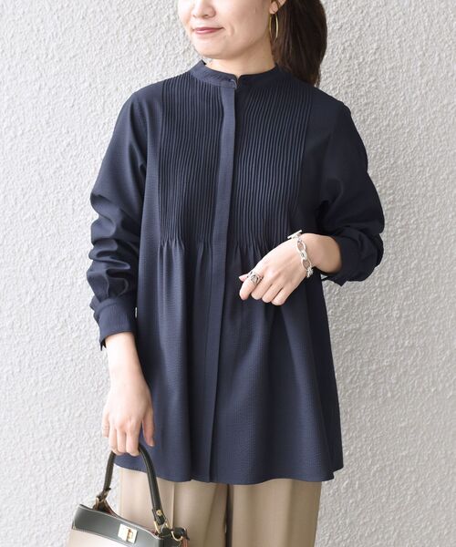 SHIPS（シップス）の「*〈手洗い可能/イージーケア〉ピンタックサッカーブラウス◇（シャツ/ブラウス・レディース・ライトグレー/ライトブルー/ネイビー/オフホワイト・ONE SIZE）」の12枚目の写真