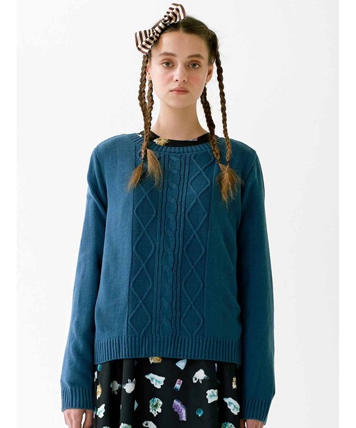 シロップ．（シロップ．）の「前後ろ着られるケーブル編みカーディガン（カーディガン/ボレロ・レディース・ブルー/レッド・MEDIUM/X-LARGE/LARGE/SMALL）」の2枚目の写真