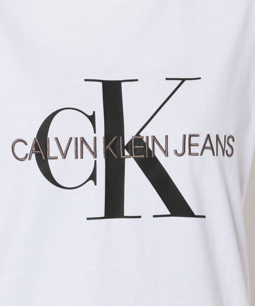 Calvin Klein（カルバン・クライン）の「Calvin Klein Jeans（カルバン クライン ジーンズ）MONOGRAM BOX REGULAR T/Tシャツ（Tシャツ/カットソー・レディース・ホワイト/ブラック・SMALL）」の10枚目の写真