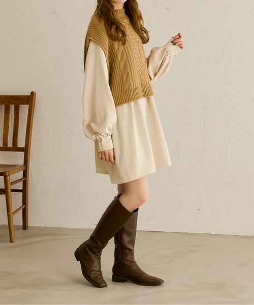 Ambre Neige(アンブルネージュ)の「2WAYケーブルニットベスト/【WEB/EC限定商品】(ベスト・レディース・アイボリー/モカ・FREE)」の4枚目の写真
