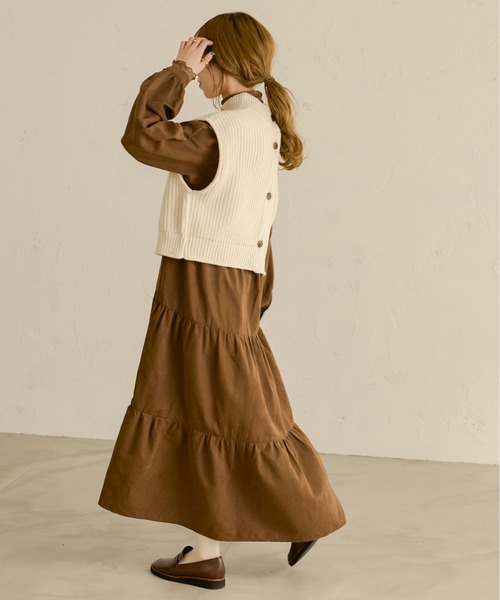 Ambre Neige(アンブルネージュ)の「2WAYケーブルニットベスト/【WEB/EC限定商品】(ベスト・レディース・アイボリー/モカ・FREE)」の11枚目の写真