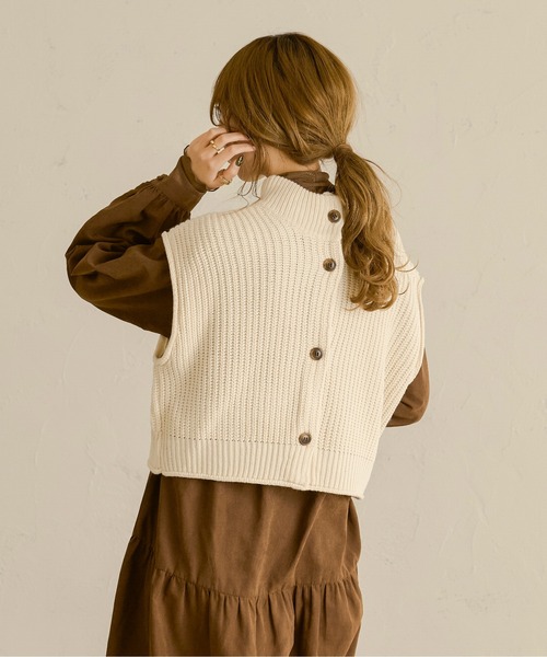 Ambre Neige(アンブルネージュ)の「2WAYケーブルニットベスト/【WEB/EC限定商品】(ベスト・レディース・アイボリー/モカ・FREE)」の22枚目の写真