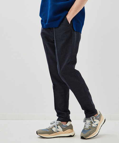 EDIFICE（エディフィス）の「《再入荷》カラミ ストレッチ テーパード イージーパンツ【セットアップ着用可】（スラックス・メンズ・ブラック/ベージュ/ネイビー/ブルー系その他/グレー/アイボリー・MEDIUM/LARGE/X-LARGE/SMALL）」の5枚目の写真