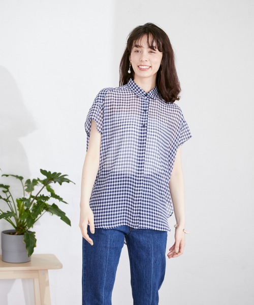 INED CLARO（イネドクラロ）の「シアーギンガムチェックブラウス