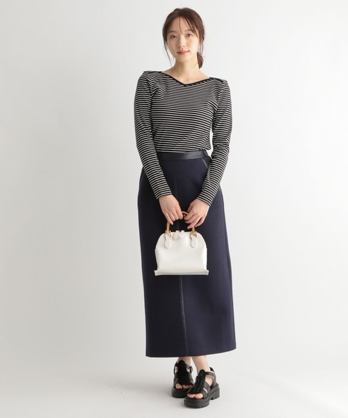 Andemiu（アンデミュウ）の「テレコボーダーＶネックＬＳ272902（Tシャツ/カットソー・レディース・ホワイト/ブラック/ブラウン・FREE）」の11枚目の写真