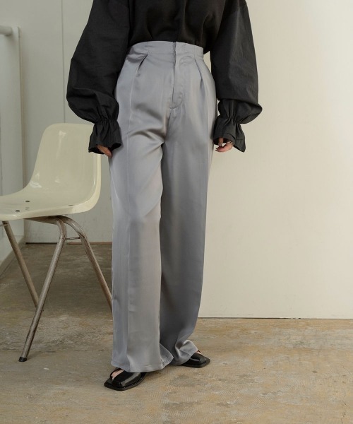 lawgy(ラウジー)の「straight dull color pants(その他パンツ・レディース・ブラウン/ブルー系/イエロー系・FREE)」の8枚目の写真