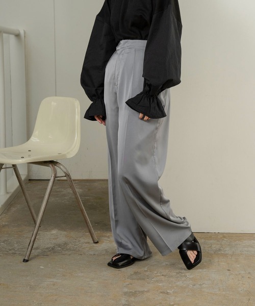 lawgy(ラウジー)の「straight dull color pants(その他パンツ・レディース・ブラウン/ブルー系/イエロー系・FREE)」の12枚目の写真