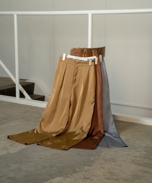lawgy(ラウジー)の「straight dull color pants(その他パンツ・レディース・ブラウン/ブルー系/イエロー系・FREE)」の21枚目の写真