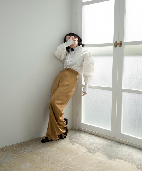 lawgy(ラウジー)の「straight dull color pants(その他パンツ・レディース・ブラウン/ブルー系/イエロー系・FREE)」の19枚目の写真