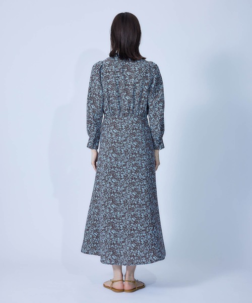 ROPE'（ロペ）の「レーヨンライクポリフラワープリントワンピース（ワンピース・レディース・ブラウン/ブラック・38/36）」の9枚目の写真