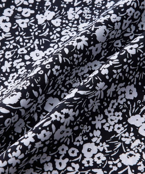 ROPE'（ロペ）の「レーヨンライクポリフラワープリントワンピース（ワンピース・レディース・ブラウン/ブラック・38/36）」の17枚目の写真