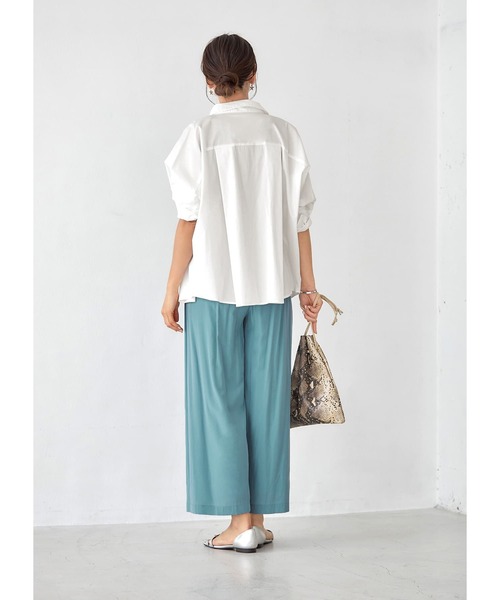STYLE DELI(スタイルデリ)の「質感加工サテンギャザーワイドパンツ(その他パンツ・レディース・ブルー系その他/プラム・SMALL/MEDIUM)」の12枚目の写真