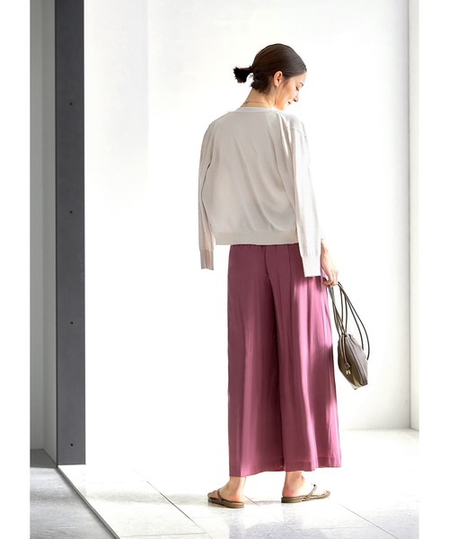 STYLE DELI(スタイルデリ)の「質感加工サテンギャザーワイドパンツ(その他パンツ・レディース・ブルー系その他/プラム・SMALL/MEDIUM)」の17枚目の写真