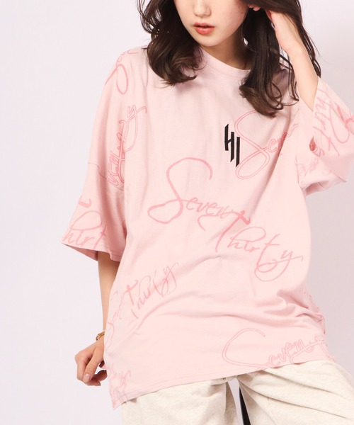 RE730（アールイーセブンサーティー）の「RE730 総柄英字ドルマンスリーブ半袖ワイドTシャツ（Tシャツ/カットソー・メンズ・ベージュ/ホワイト/ブラック/ピンク・M/L）」の4枚目の写真