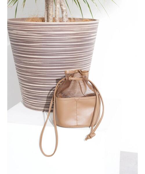 earth music&ecology（アースミュージックアンドエコロジー）の「メッシュ巾着バッグ（トートバッグ・レディース・アイボリー/ブラウン・FREE）」の16枚目の写真