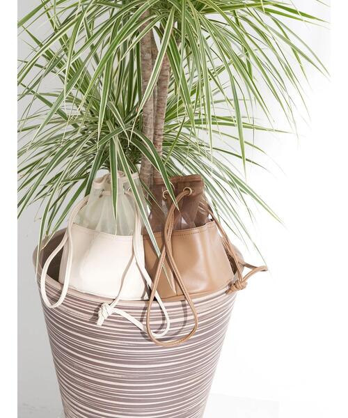 earth music&ecology（アースミュージックアンドエコロジー）の「メッシュ巾着バッグ（トートバッグ・レディース・アイボリー/ブラウン・FREE）」の18枚目の写真