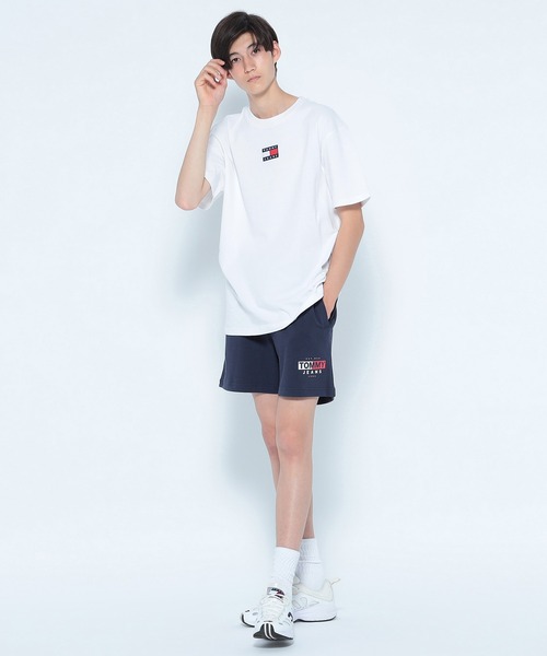 tommy jeans(トミー ジーンズ)の「バッジロゴTシャツ(Tシャツ/カットソー・メンズ・ホワイト/ネイビー/レッド/ブラック・SMALL/MEDIUM/LARGE/X-LARGE)」の8枚目の写真