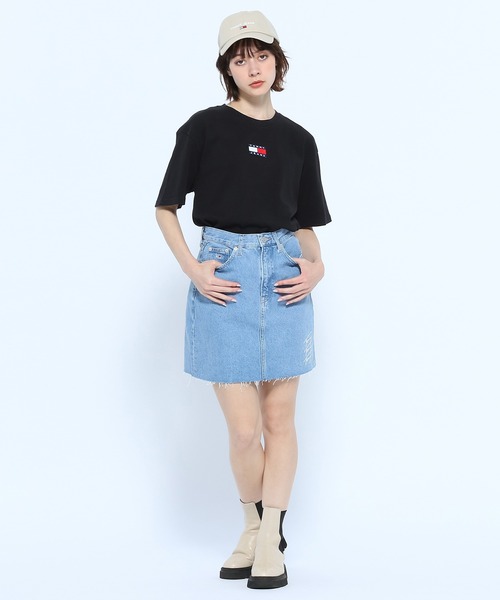 tommy jeans(トミー ジーンズ)の「バッジロゴTシャツ(Tシャツ/カットソー・メンズ・ホワイト/ネイビー/レッド/ブラック・SMALL/MEDIUM/LARGE/X-LARGE)」の18枚目の写真