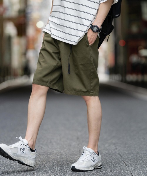 Rocky Monroe(ロッキーモンロー)の「コットンツイルクライミングイージーショートパンツ(その他パンツ・メンズ・ホワイト/ライトグレー/ブラック/レッド/ライトピンク/ワインレッド/ベージュ/ブラウン/マスタード/ライトイエロー/オリーブ/ミント/ロイヤルブルー/サックスブルー/ネイビー/ブルーグリーン/グリーン/チャコールグレー/キナリ/オレンジ・LL/M/L)」の9枚目の写真