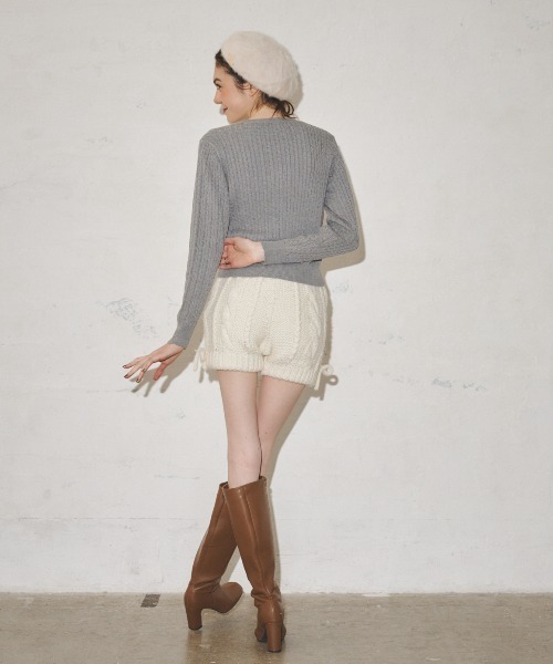 MIRO AMURETTE（ミロアミュレット）の「niwatori cable knit cardigan/ケーブル編みニットカーディガン（カーディガン/ボレロ・レディース・ネイビー/アイボリー/レッド/グレー/ブラック・FREE）」の14枚目の写真