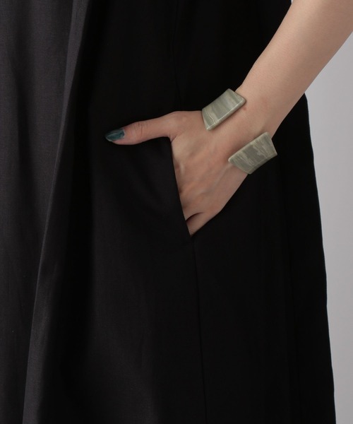 LOWRYS FARM（ローリーズファーム）の「ソデタックノースリーブワンピース　349135（ワンピース・レディース・ブラック/グリーン/アイボリー/ブルー・FREE）」の12枚目の写真