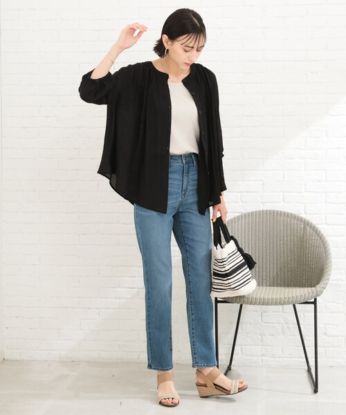 SHOO・LA・RUE（シューラルー）の「◆スラブバンドカラーシャツ（シャツ/ブラウス・レディース・ブラック/ダークグリーン/オフホワイト/マスタード・00）」の16枚目の写真