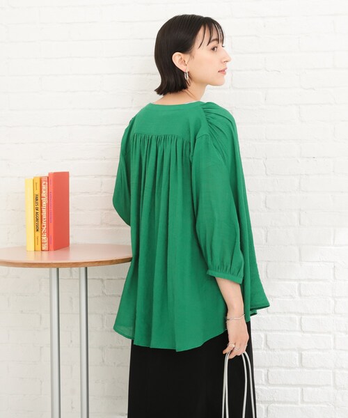 SHOO・LA・RUE（シューラルー）の「◆スラブバンドカラーシャツ（シャツ/ブラウス・レディース・ブラック/ダークグリーン/オフホワイト/マスタード・00）」の21枚目の写真