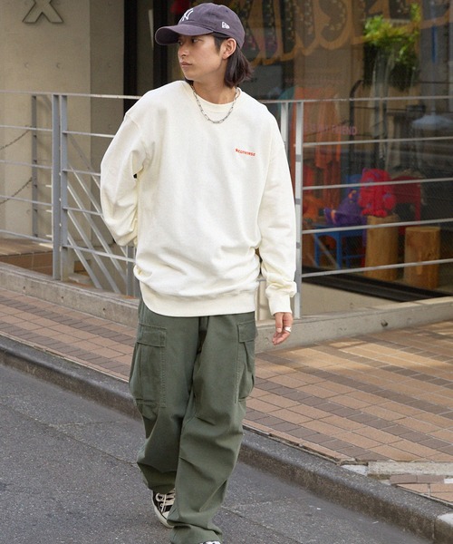 CONVERSE（コンバース）の「CONVERSE/コンバース ロゴ刺繍 ビッグシルエット裏毛クルースウェット（スウェット・メンズ・サックスブルー/オフホワイト/レッド/グリーン/ブラック/ピンク・L/M）」の14枚目の写真