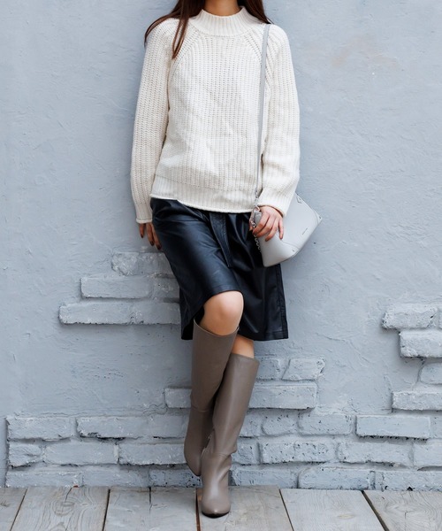 HIMIKO（ヒミコ）の「【Made in Japan】ルーズシルエットロングブーツ/621409（ブーツ・レディース・ブラック/グレー/ホワイト系その他2・22.5cm/23.5cm/24.5cm/23.0cm/24.0cm/25.0cm/25.5cm/22.0cm/26.0cm）」の3枚目の写真