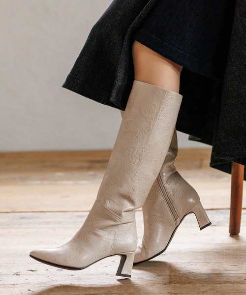 HIMIKO（ヒミコ）の「【Made in Japan】ルーズシルエットロングブーツ/621409（ブーツ・レディース・ブラック/グレー/ホワイト系その他2・22.5cm/23.5cm/24.5cm/23.0cm/24.0cm/25.0cm/25.5cm/22.0cm/26.0cm）」の4枚目の写真