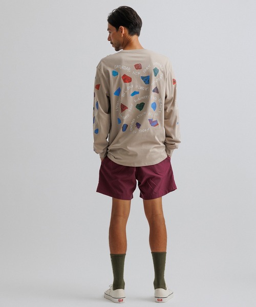 Saturdays NYC(サタデーズ ニューヨークシティ )の「Pathway Standard LS Tee(Tシャツ/カットソー・メンズ・ブラック/ベージュ・X-SMALL/S/M/L/XL)」の17枚目の写真