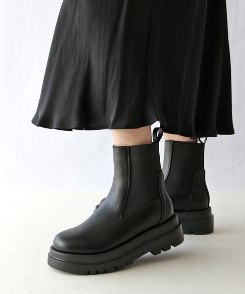 Fin(フィン)の「厚底サイドゴアブーツ【低反発スポンジ入り】(ブーツ・レディース・ブラック・LL/S/M/L)」の12枚目の写真