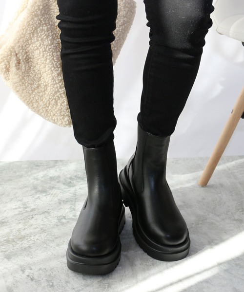 Fin(フィン)の「厚底サイドゴアブーツ【低反発スポンジ入り】(ブーツ・レディース・ブラック・LL/S/M/L)」の13枚目の写真