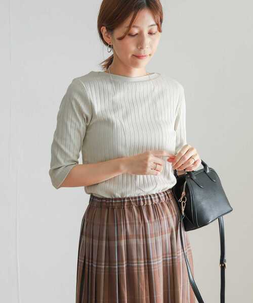 URBAN RESEARCH DOORS(アーバンリサーチドアーズ)の「針抜き6分袖カットソー(Tシャツ/カットソー・レディース・オレンジ/イエロー系その他/ライトベージュ/ネイビー・LARGE/MEDIUM)」の2枚目の写真