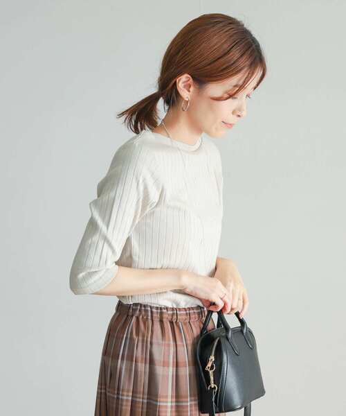 URBAN RESEARCH DOORS(アーバンリサーチドアーズ)の「針抜き6分袖カットソー(Tシャツ/カットソー・レディース・オレンジ/イエロー系その他/ライトベージュ/ネイビー・LARGE/MEDIUM)」の5枚目の写真