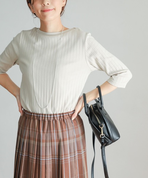 URBAN RESEARCH DOORS(アーバンリサーチドアーズ)の「針抜き6分袖カットソー(Tシャツ/カットソー・レディース・オレンジ/イエロー系その他/ライトベージュ/ネイビー・LARGE/MEDIUM)」の9枚目の写真